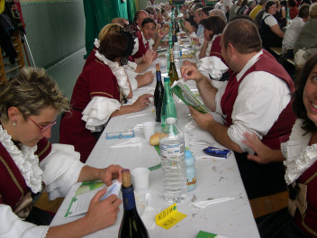 Déjeuner à la fête du patois, Séez, France, 2009
